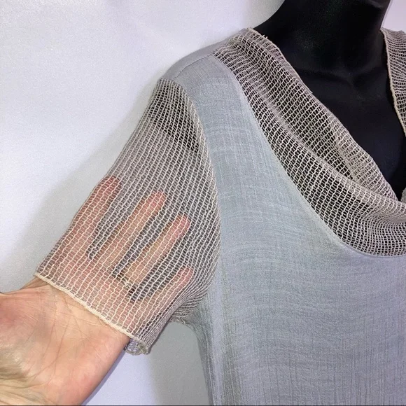 Firmianalily Tunic Blouse - Picture 4 of 7